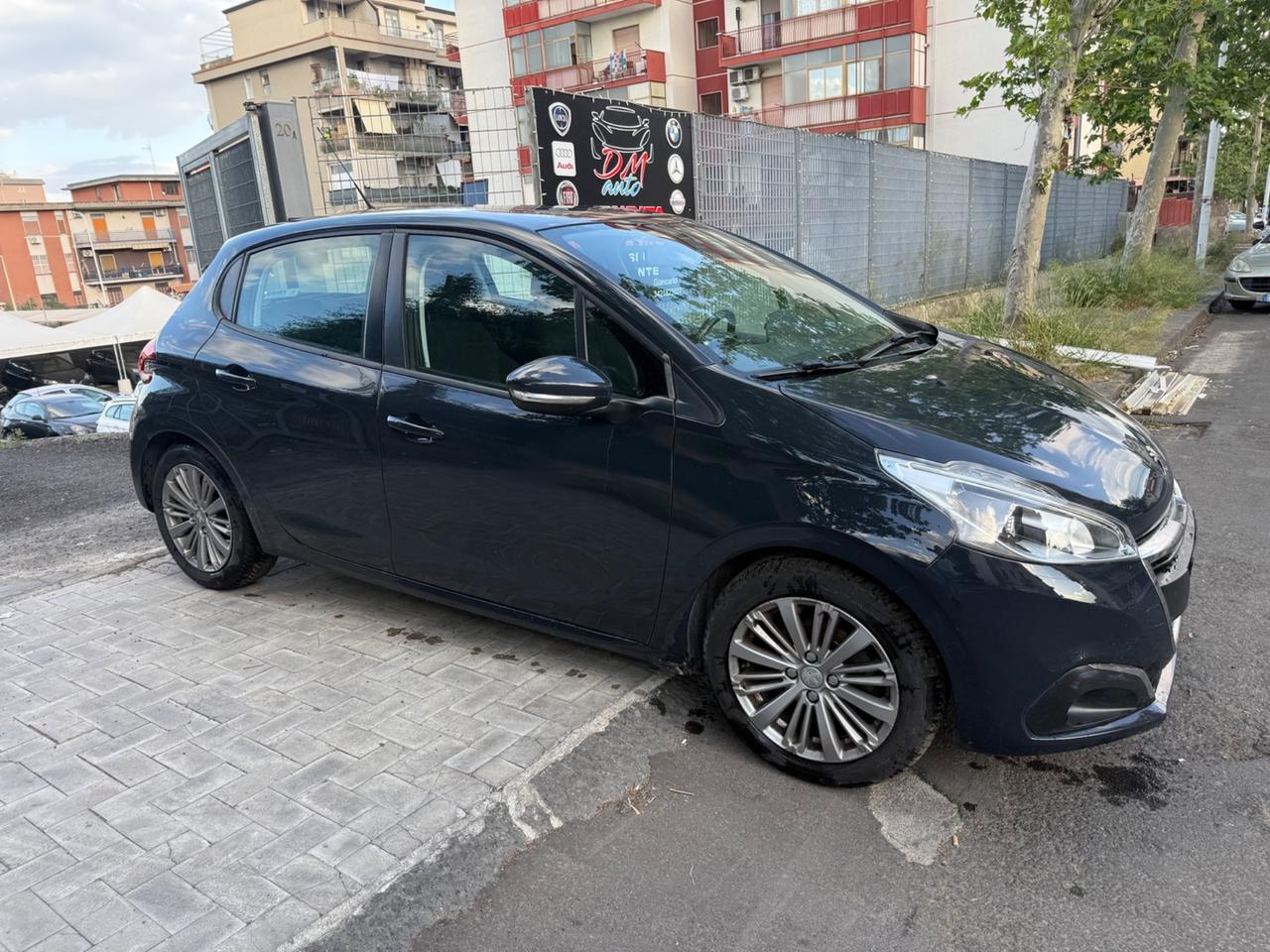 Peugeot 208 BlueHDi 75 5 porte Allure
