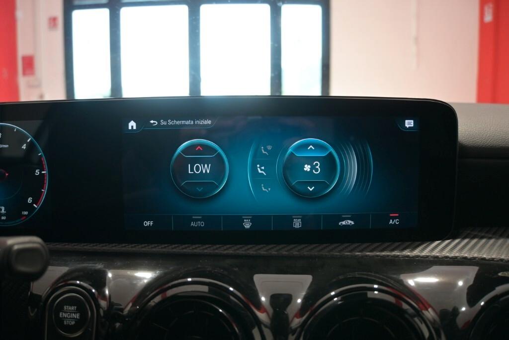 MERCEDES-BENZ A 180D SEDAN 116CV AUTOMATIC BUSINESS SOLUTION ( CRUISE - MIRROR - NAVI PREMIUM - PARK ASSIST - TELECAMERA POST. ) CC. 1.950
