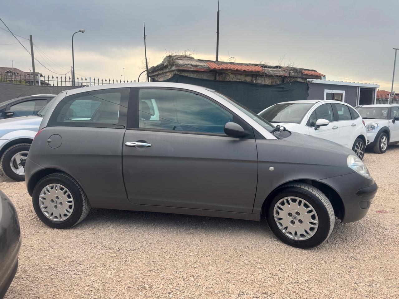 Lancia Ypsilon 1.2 Oro