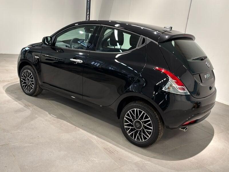 Lancia Ypsilon Ypsilon 1.0 FireFly 5 porte S&S Hybrid Platino