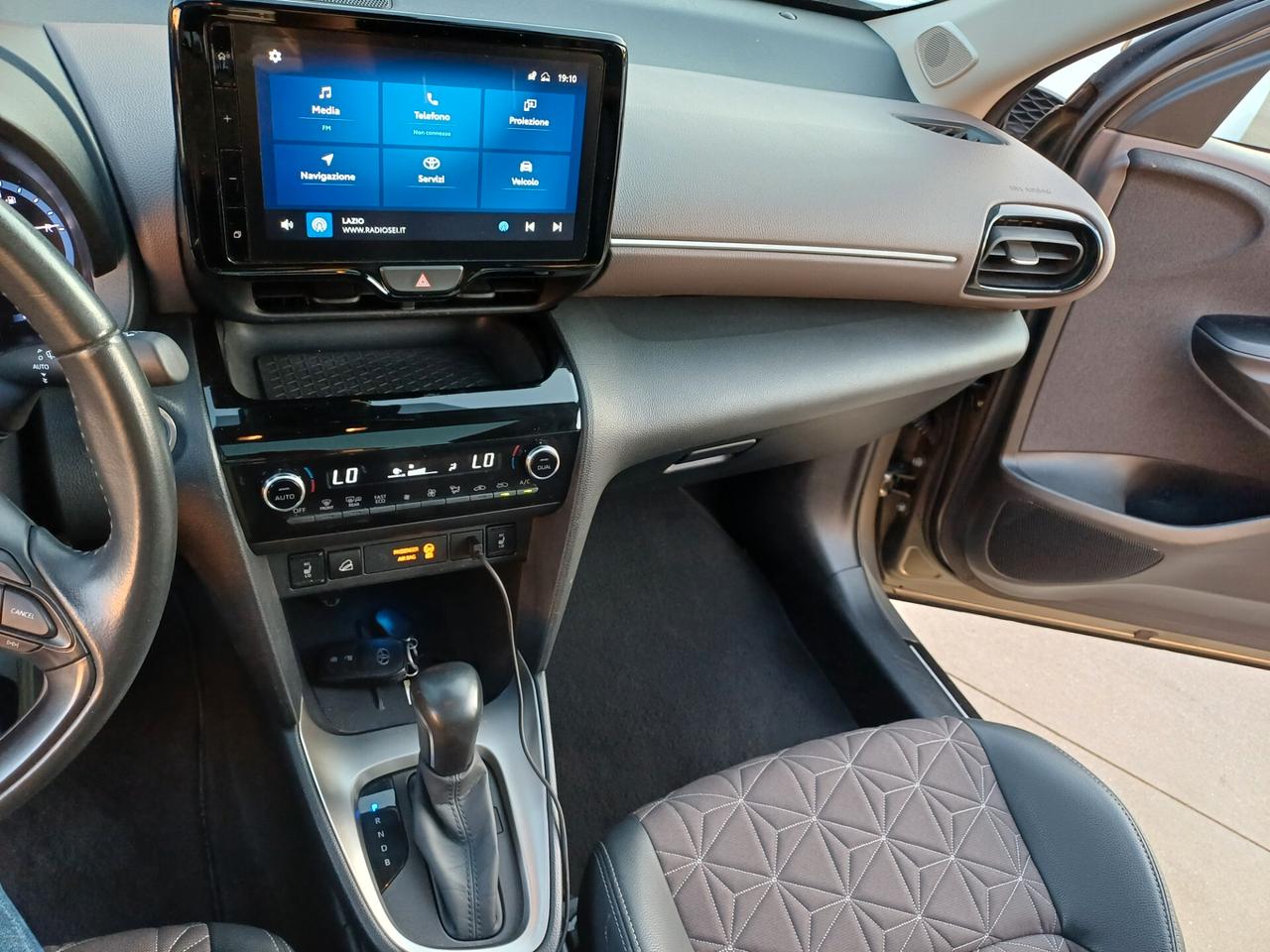 Toyota Yaris Cross 1.5 4WD-i(TETTO PANORAMICO)