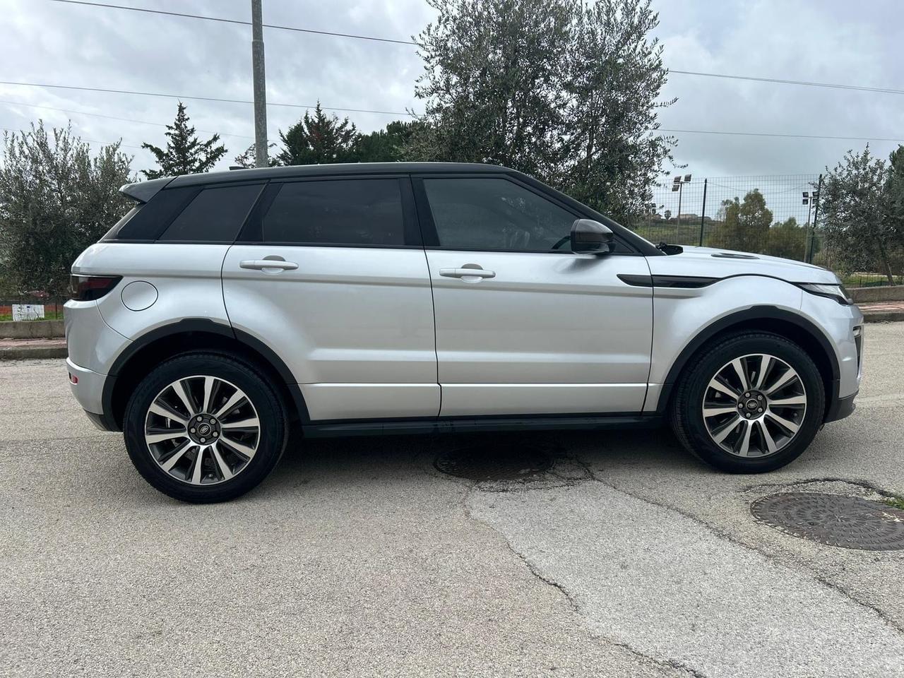 Land Rover Range Evoque 2.0 TD4 150 CV 5p. SE Dynamic