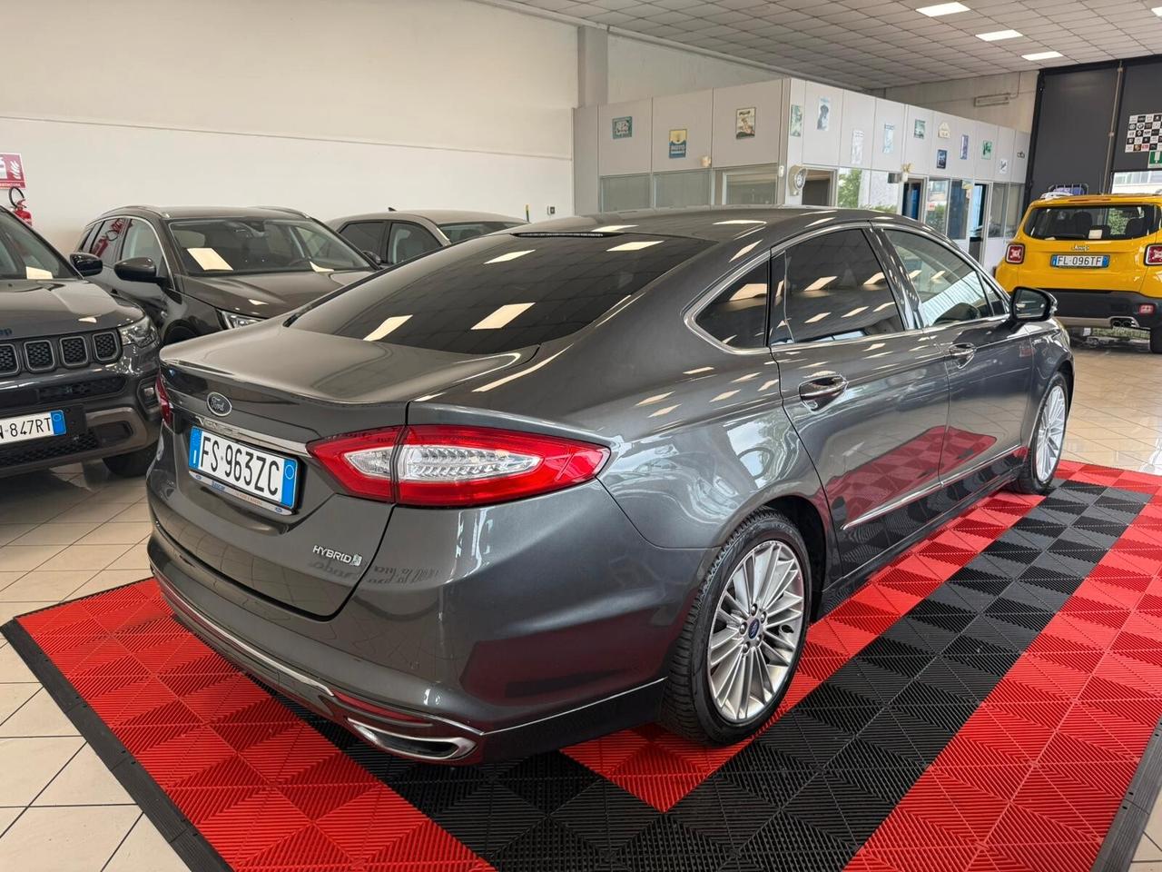 Ford Mondeo Full Hybrid 2.0 187 CV eCVT 4 porte Vignale