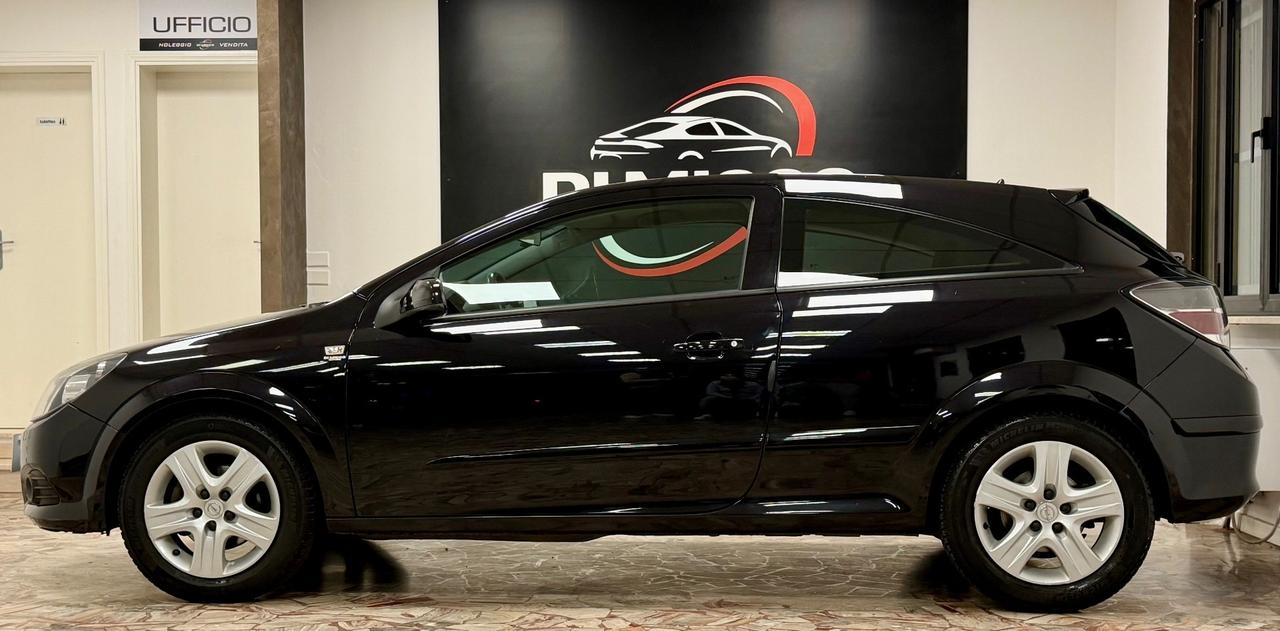 Opel Astra GTC 1.4 16V Twinport 3 porte Enjoy