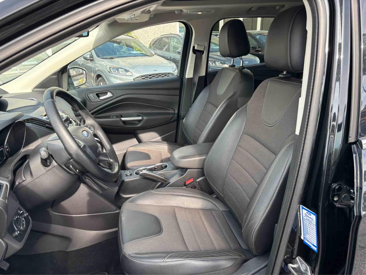 Ford Kuga 2.0 TDCI 150 CV S&S 4WD Powershift Titanium