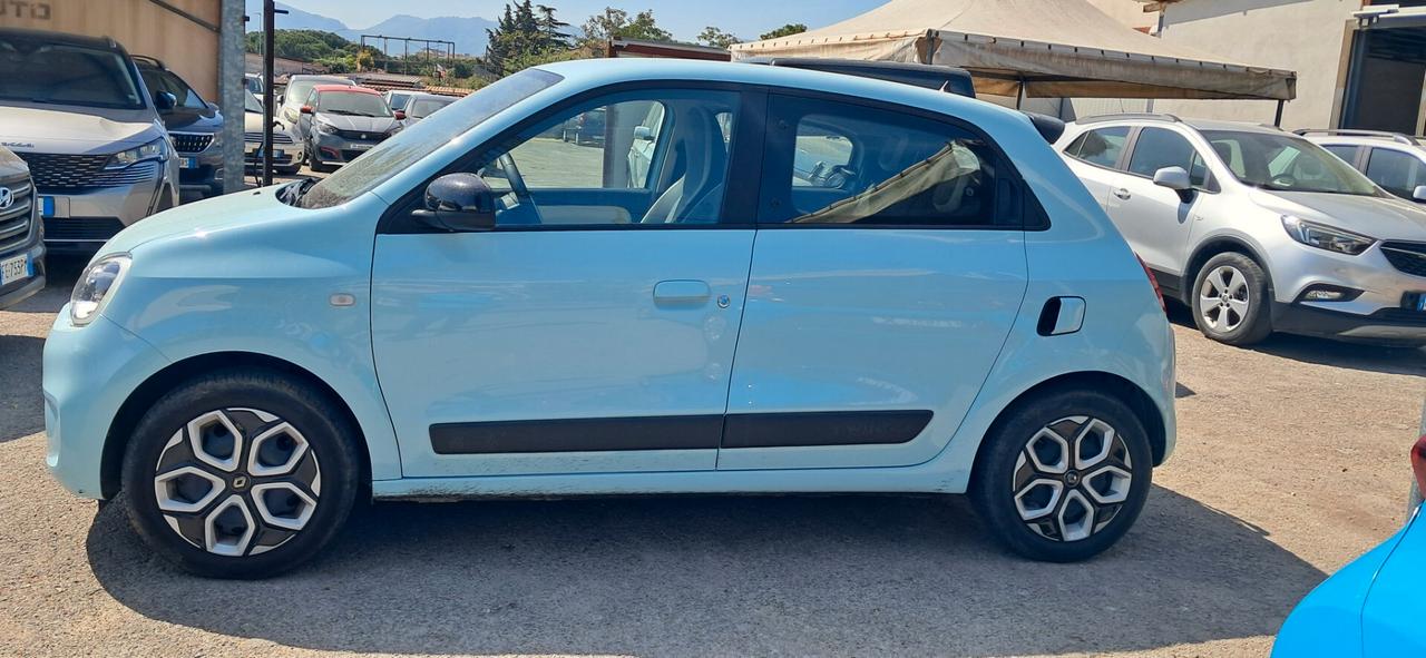 Renault Twingo SCe 65 CV Urban Night del 2024