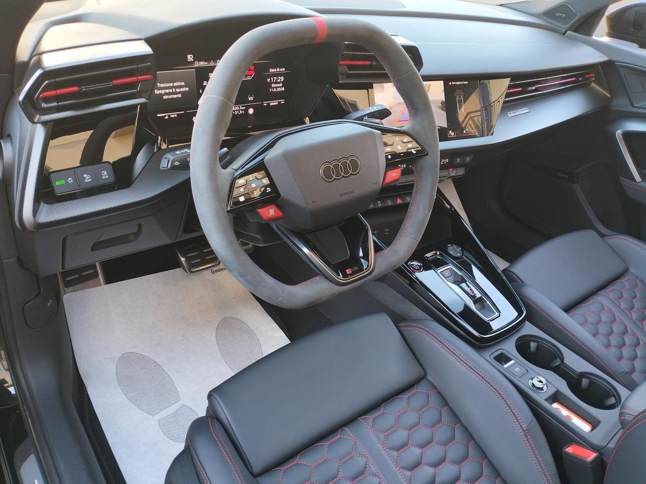 AUDI RS3 Sportback TOTAL BLACK FULL “ SOLI 15.000 KM"