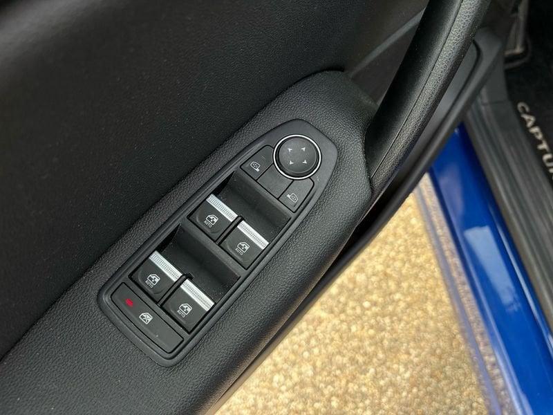 Renault Captur 1.6 E-Tech hybrid Intens 145cv auto