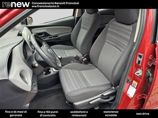 TOYOTA Yaris 5 Porte 1.0 Lounge my16