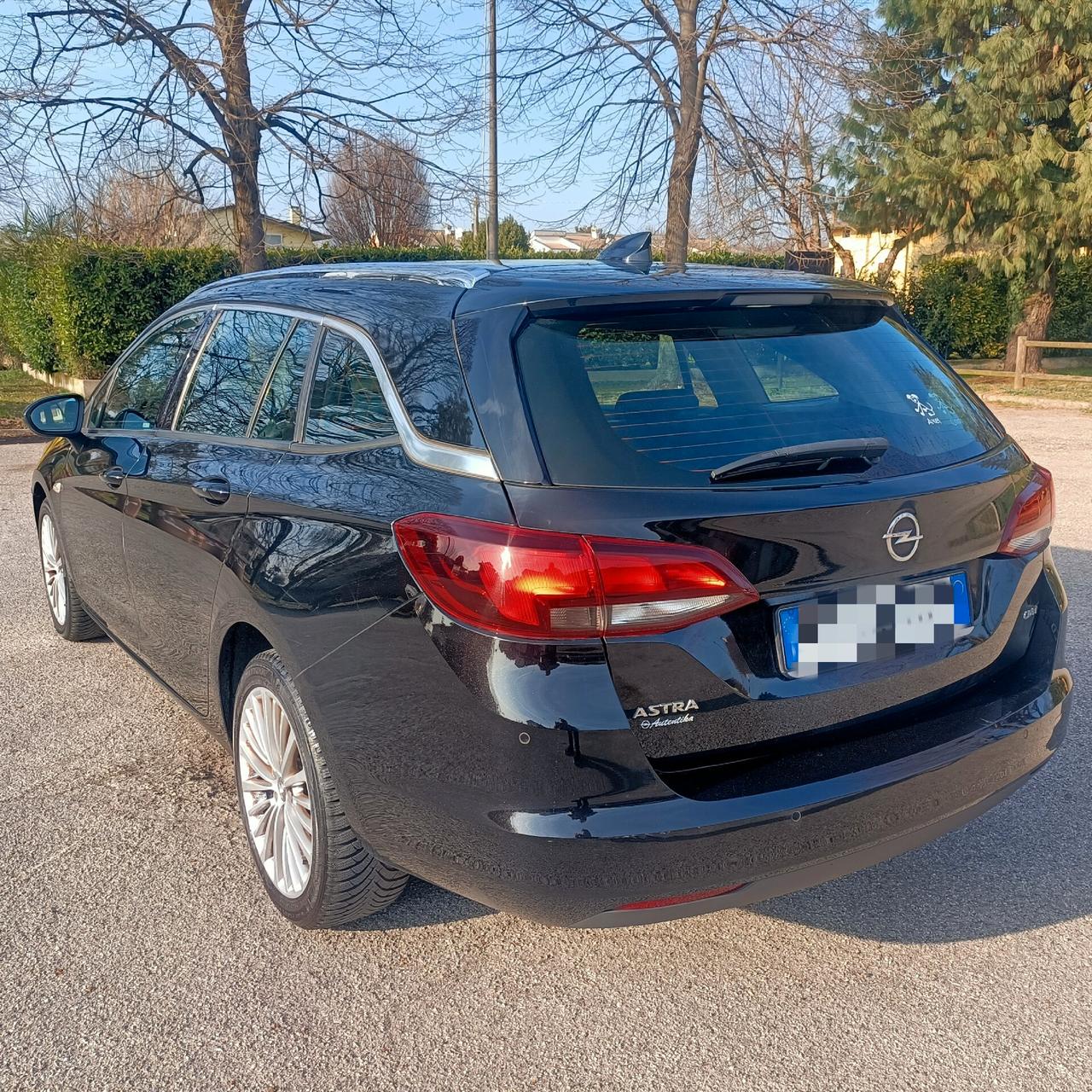 Opel Astra 1.6CDTI 2017 NAVI FUL GARANZIA