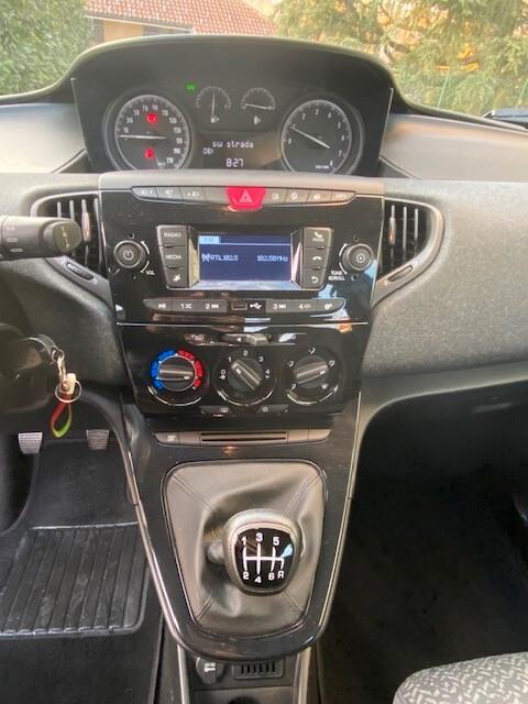 LANCIA YPSILON 1.0 HYBRID SILVER 39000KM PREZZO REALE