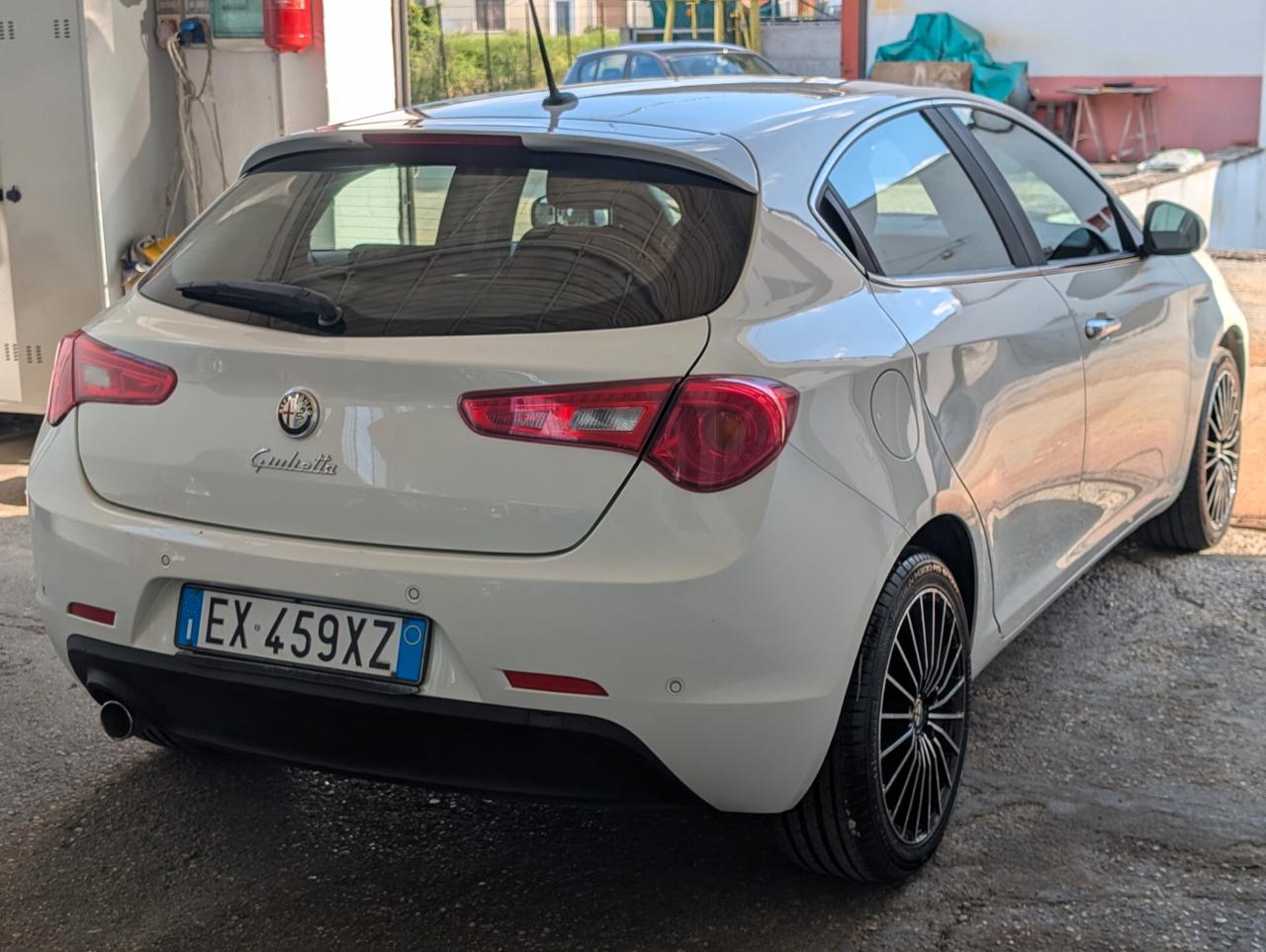 Alfa Romeo Giulietta 1.6 JTDm-2 105 CV Exclusive