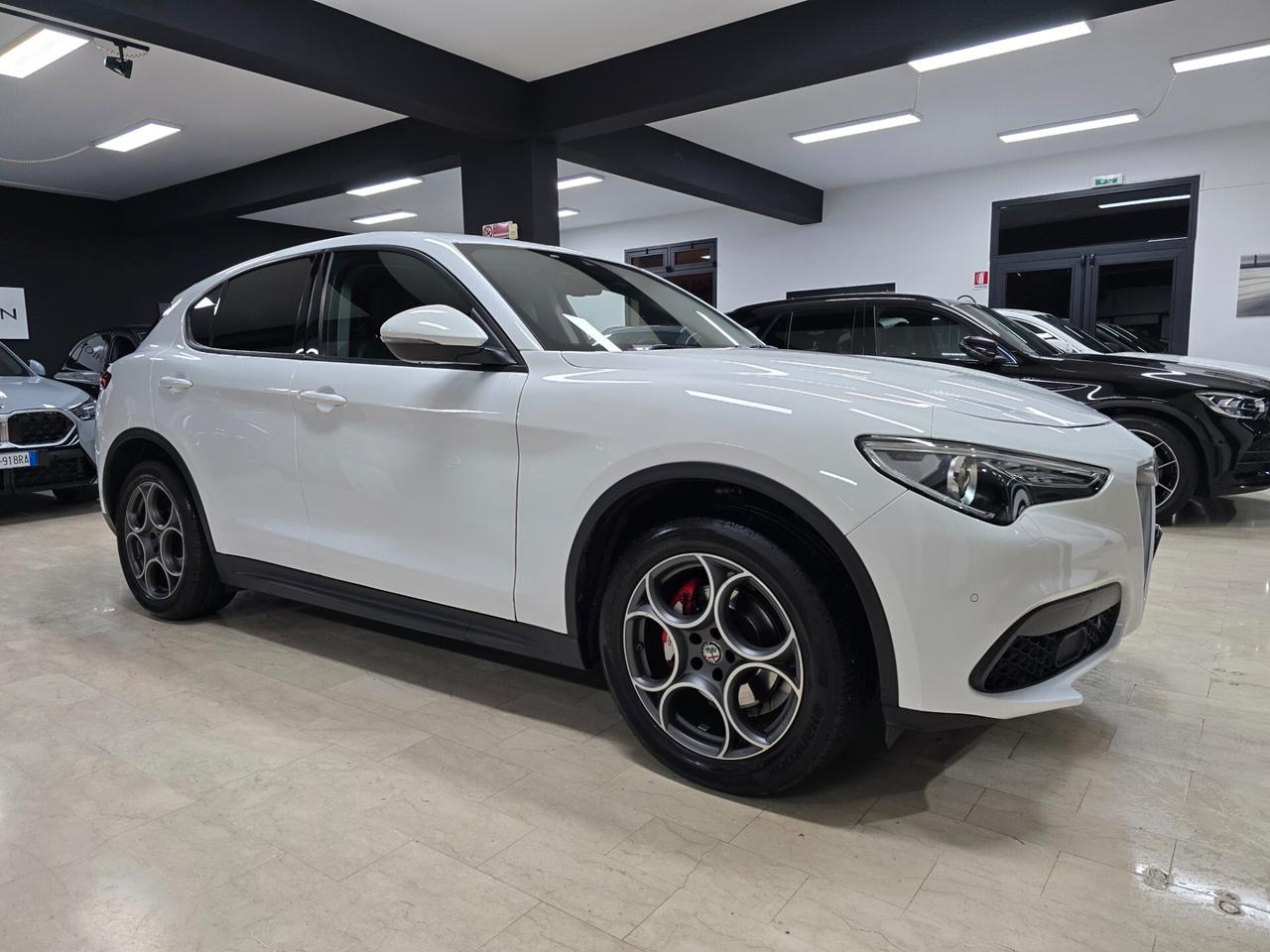 Alfa Romeo Stelvio 2.2 Turbodiesel 190 CV AT8 Q4 Super