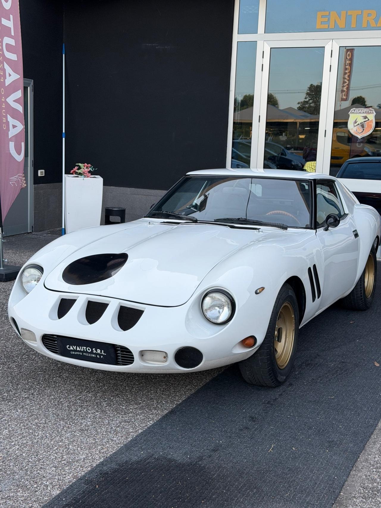 Nissan 280 ZX particolare restauro GTO 250