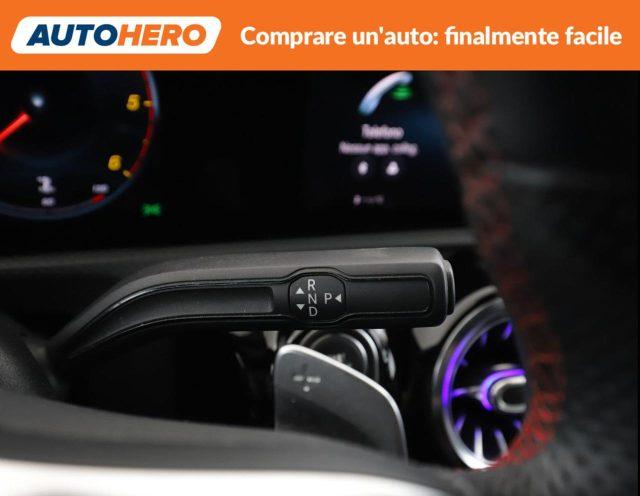 MERCEDES-BENZ A 180 d Automatic Premium