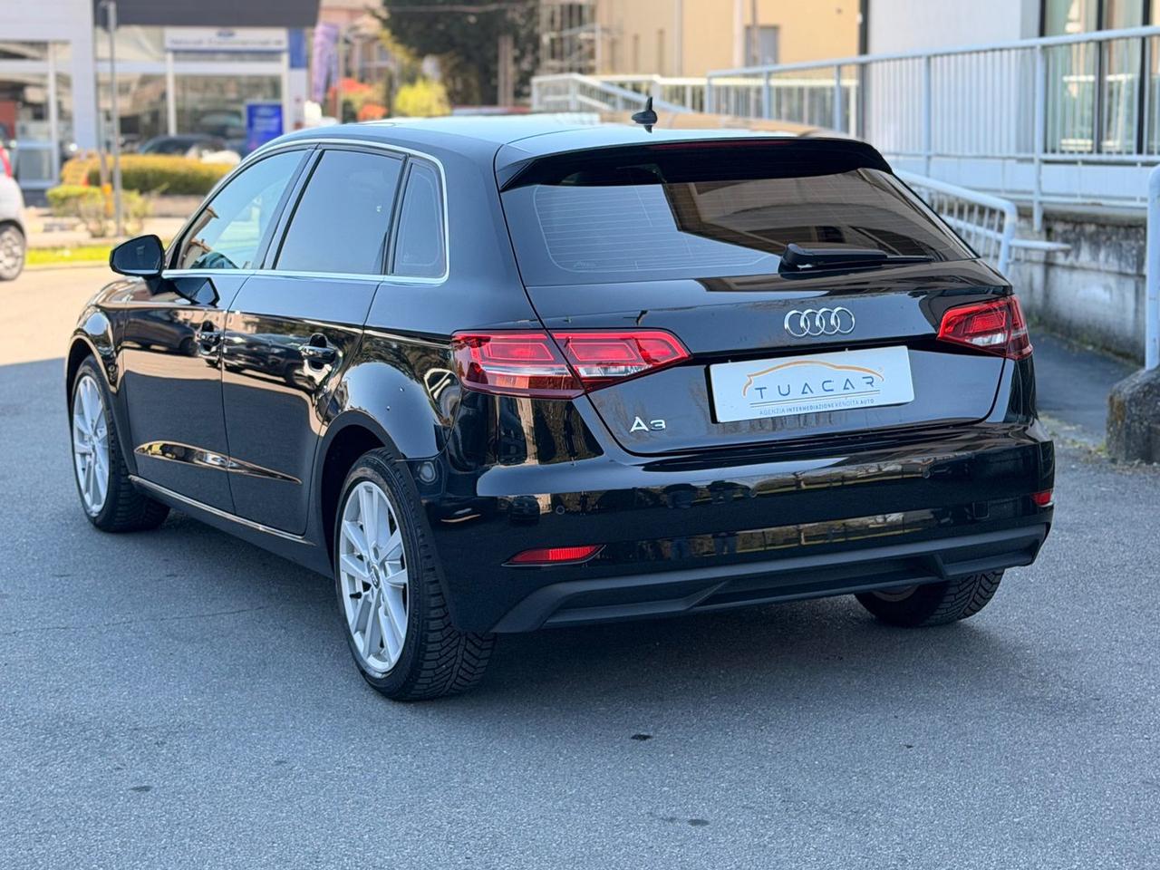 Audi A3 Admired 1.5 30 g-tron #10154