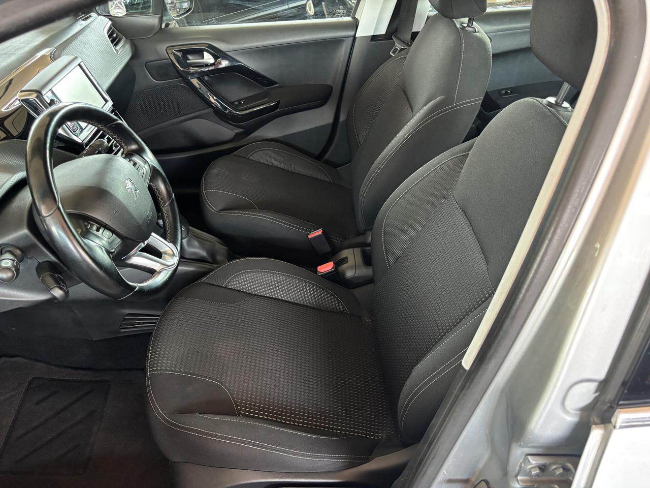 Peugeot 208 1.2 BENZINA 60KW 82CV 5 porte Allure