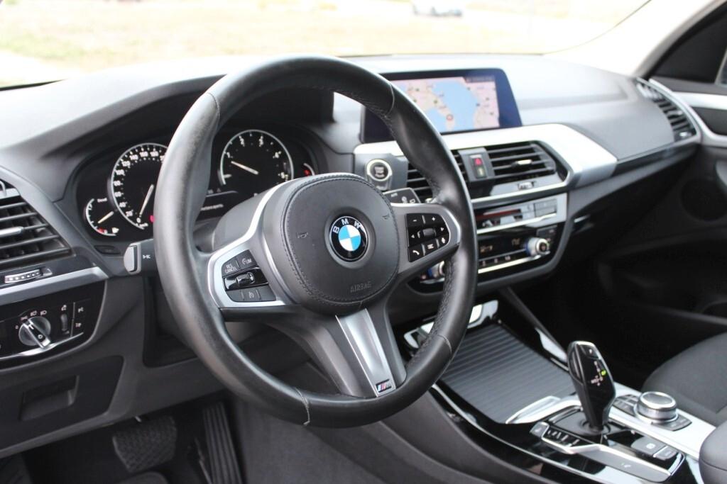 BMW X3 sdrive 18d 150CV *CARPLAY *VOLANTE-M