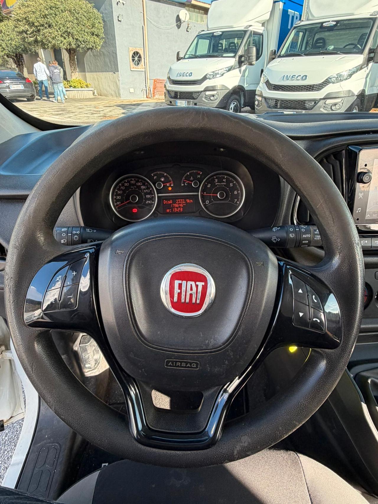 FIAT DOBLO' 1.6 AUTOCARRO 5 POSTI 2022