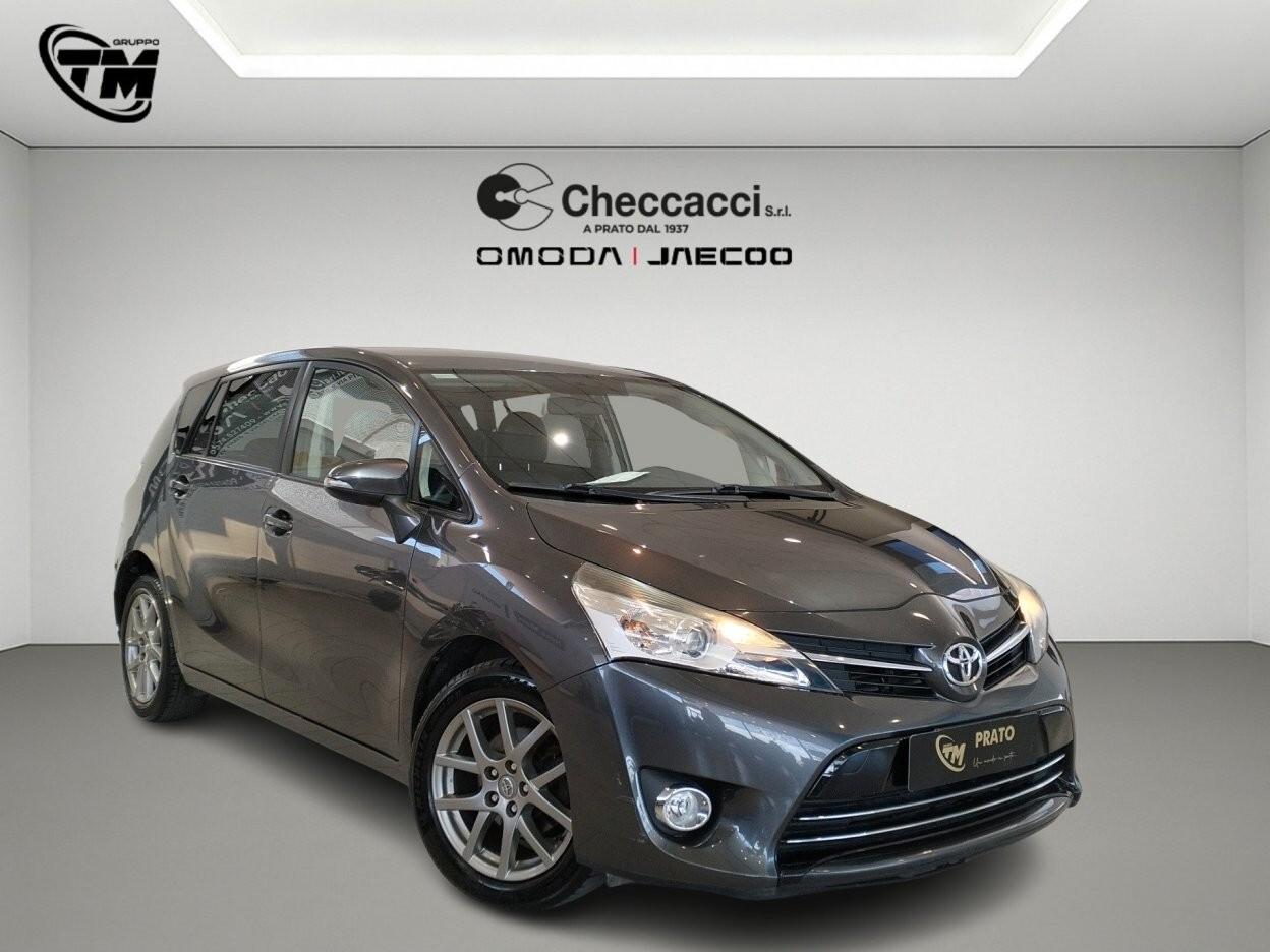 Toyota Verso 2.0d Active *7 POSTI*
