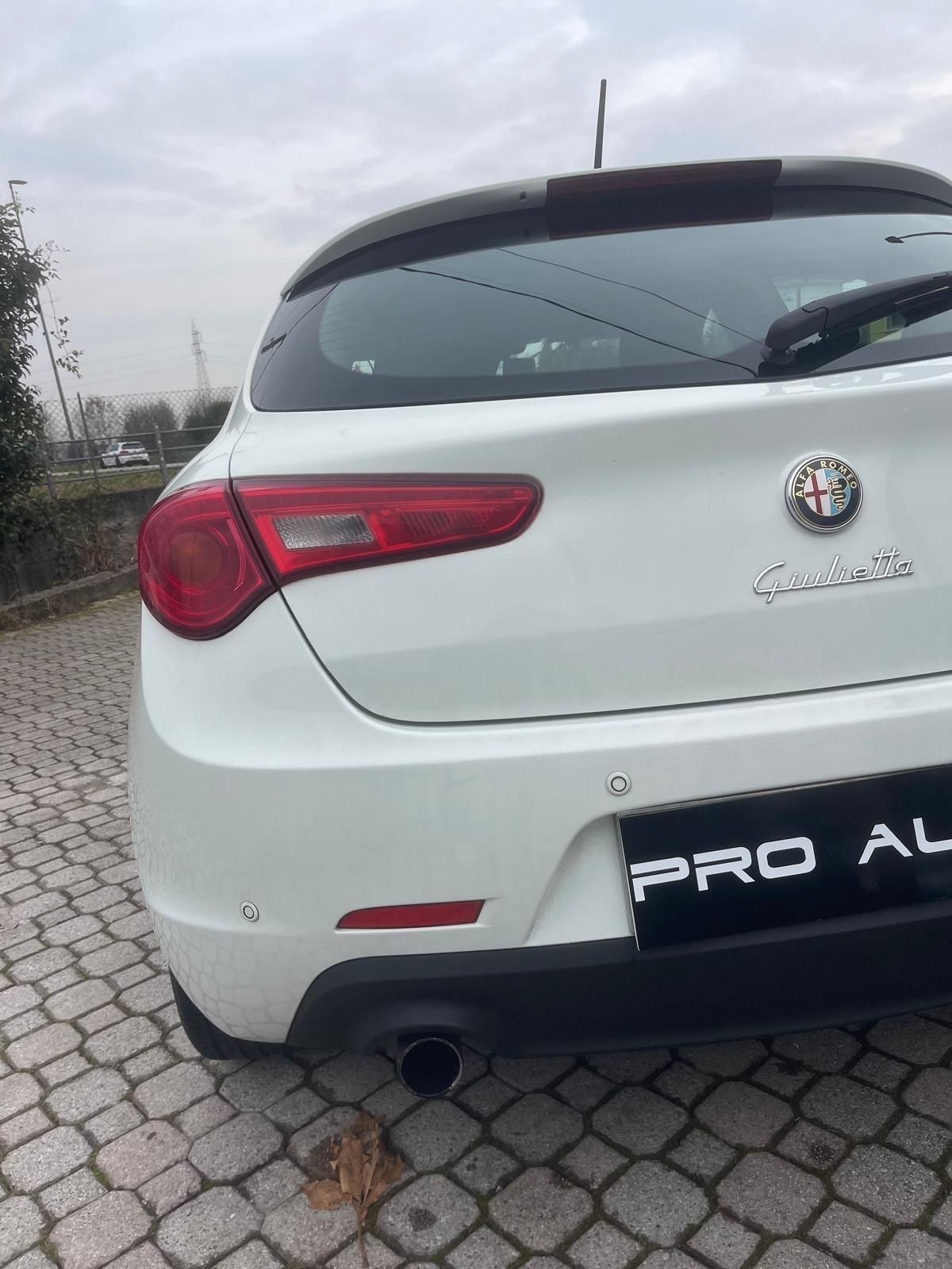 Alfa Romeo Giulietta 1.6 JTDm-2 105 CV Exclusive