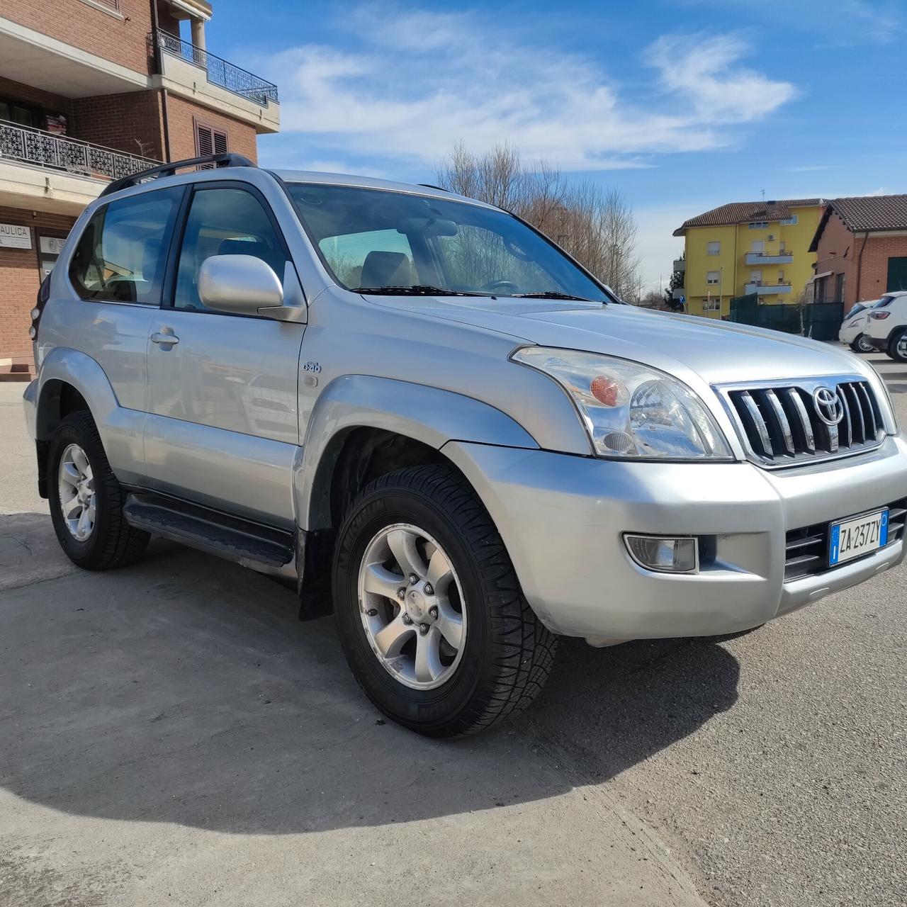 Toyota Land Cruiser 3.0 D-4D 16V cat 3 porte