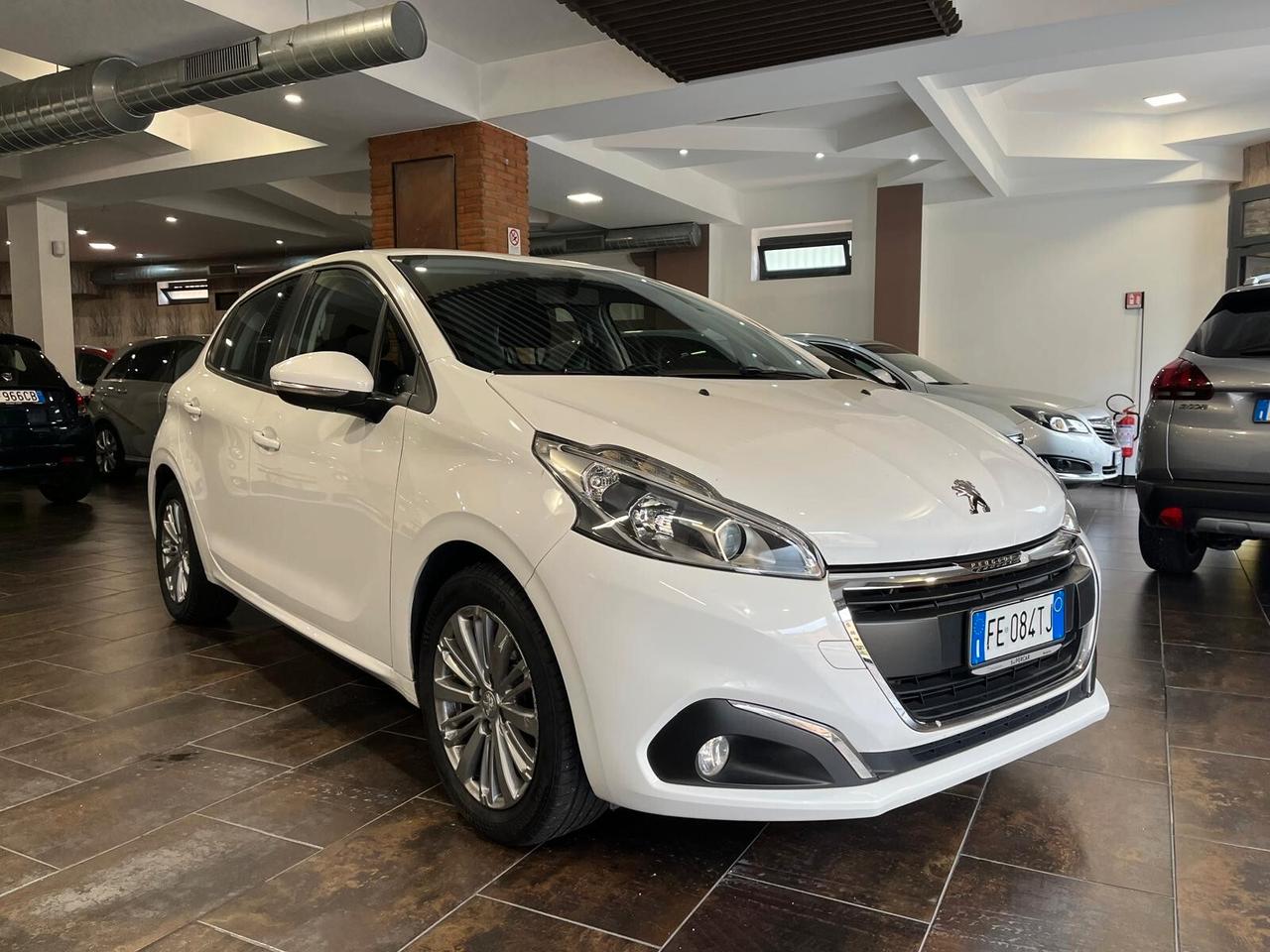 Peugeot 208 PureTech 82 5 porte Access
