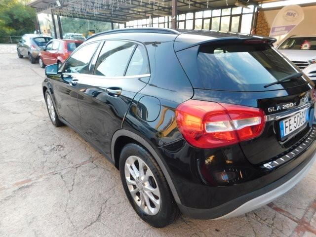 Mercedes-benz GLA 200 d Premium