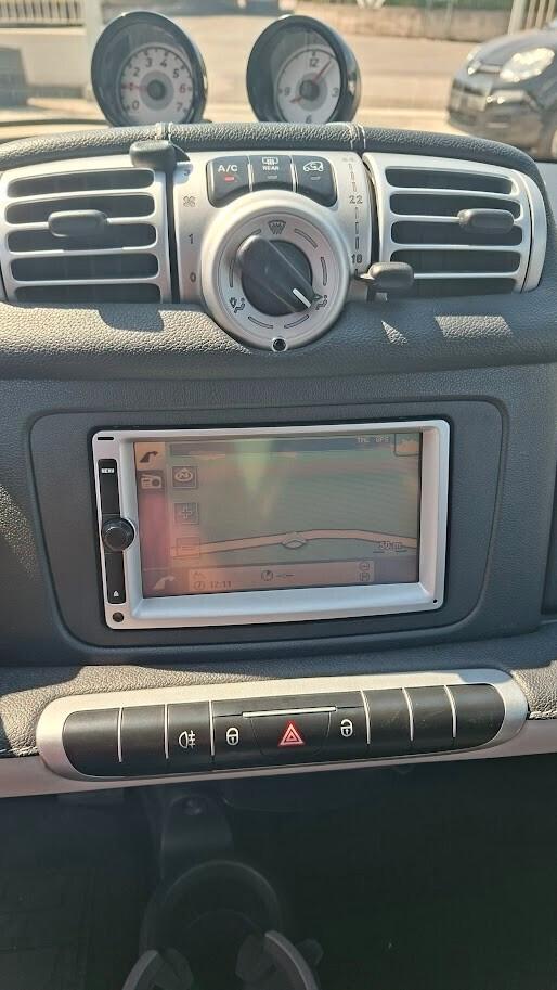 Smart ForTwo 1000 62 kW coupé 2014