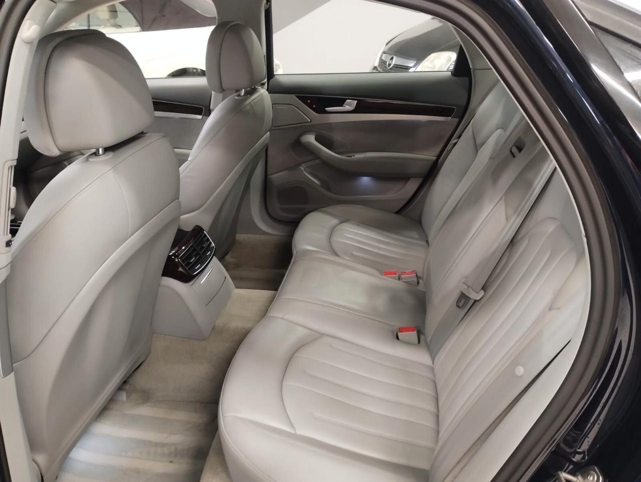 Audi A8 L 3.0 TDI 250 CV quattro tiptronic