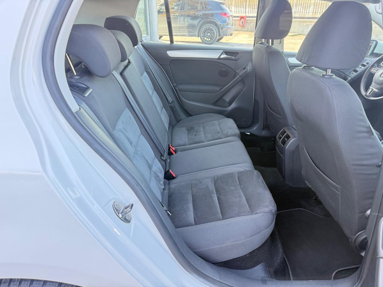 Volkswagen Golf 1.6 TDI DPF 5p. Highline