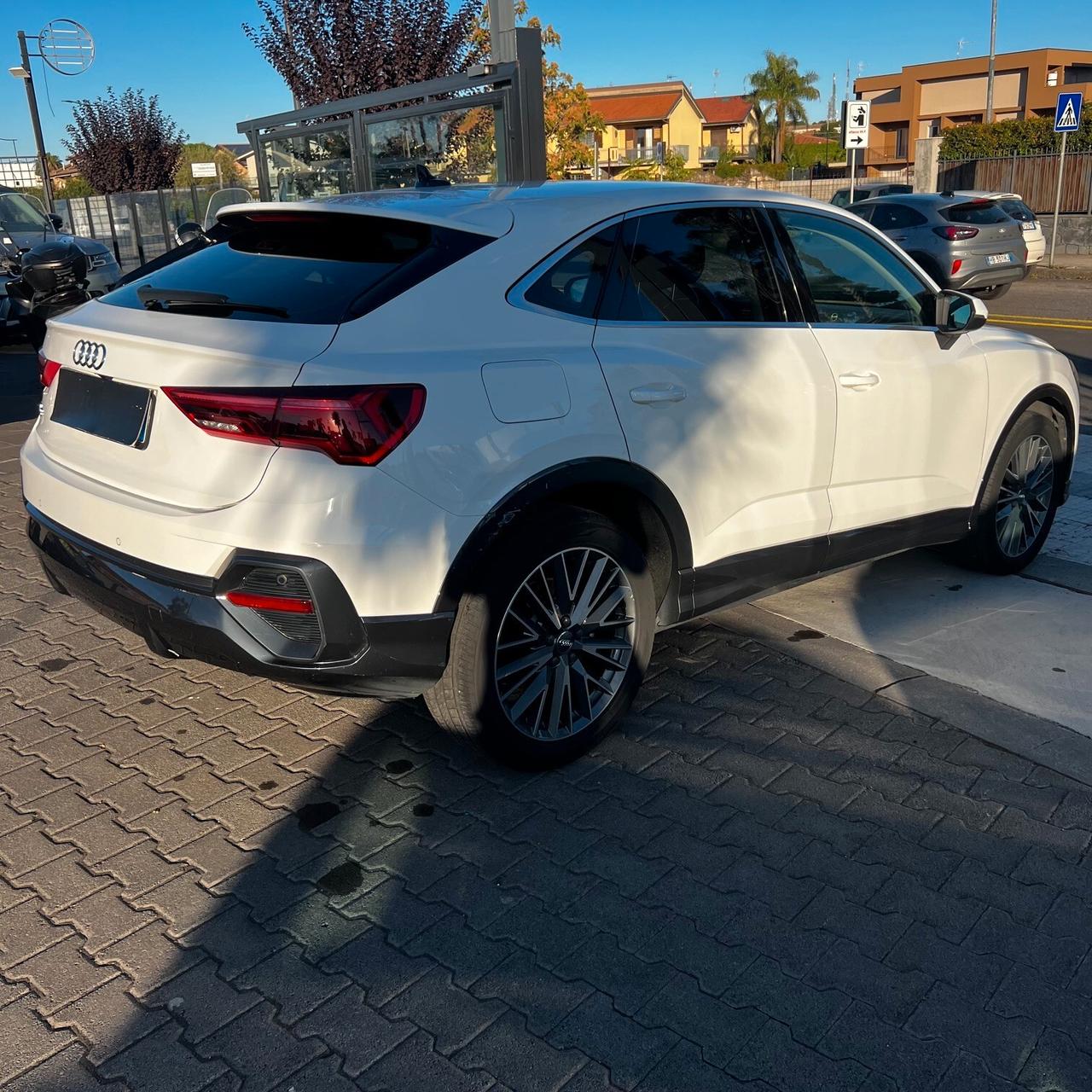 Audi Q3 35 TDI S tronic line edition