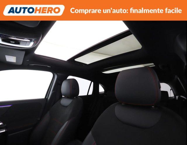 MERCEDES-BENZ GLA 200 Automatic AMG Line Premium