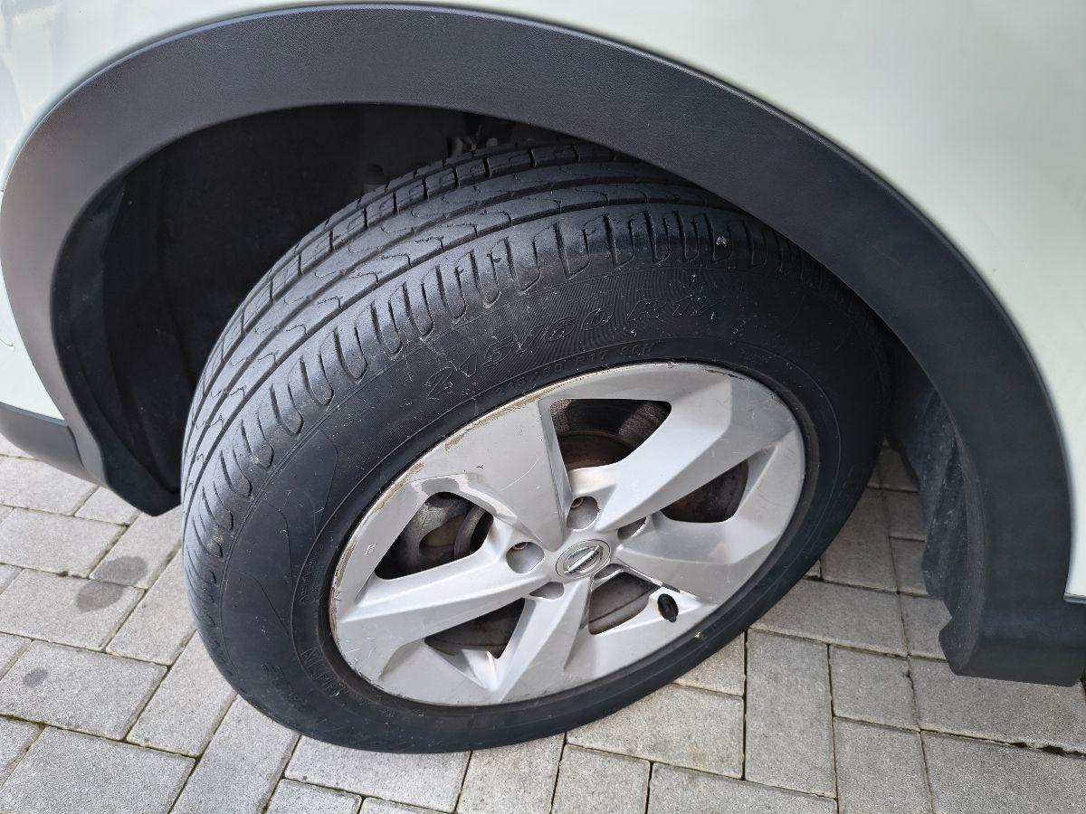 NISSAN - Qashqai - 1.6 dCi 4WD Tekna