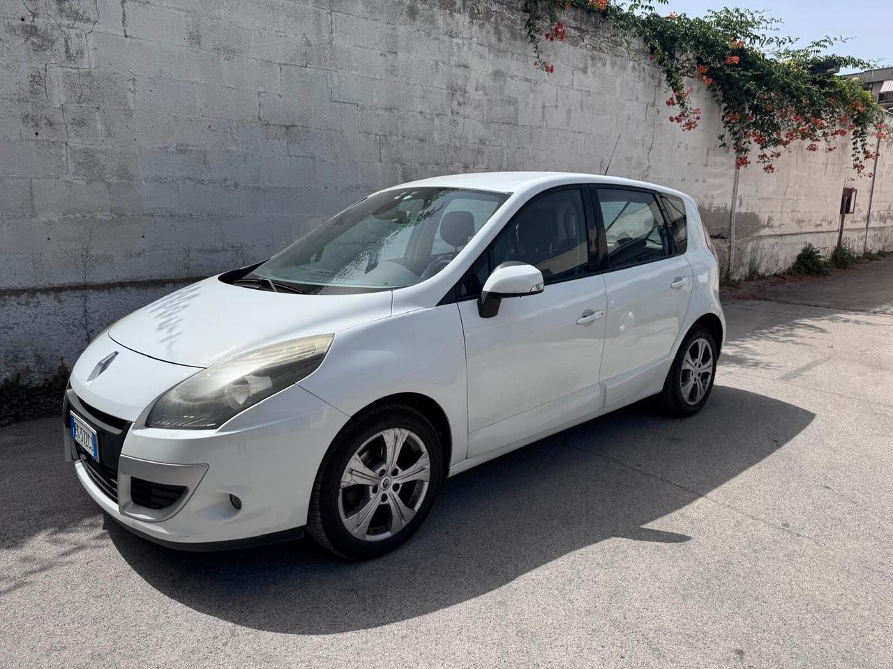 Renault Scenic Scénic X-Mod 1.5 dCi 110CV Dynamique