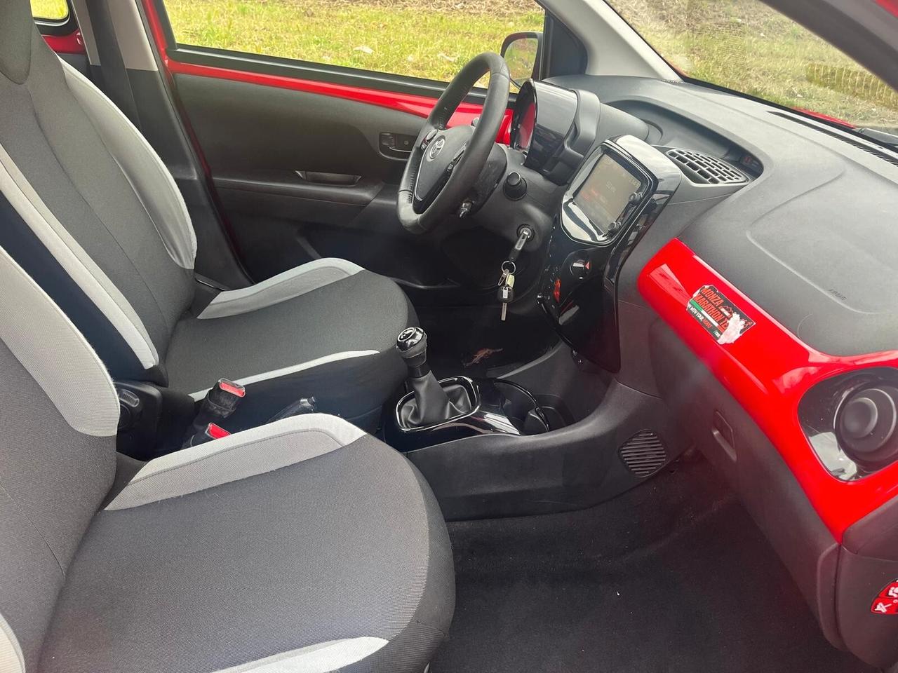 Toyota Aygo 1.0 VVT-i 69 CV **NEOPATENTATI**