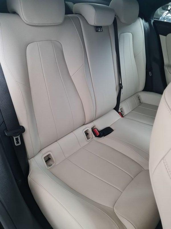 Mercedes-Benz CLA CLA Coupe 200 d Sport