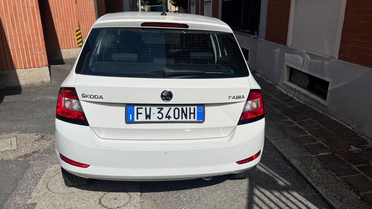 Skoda Fabia 1.0 MPI 75 CV Design Edition