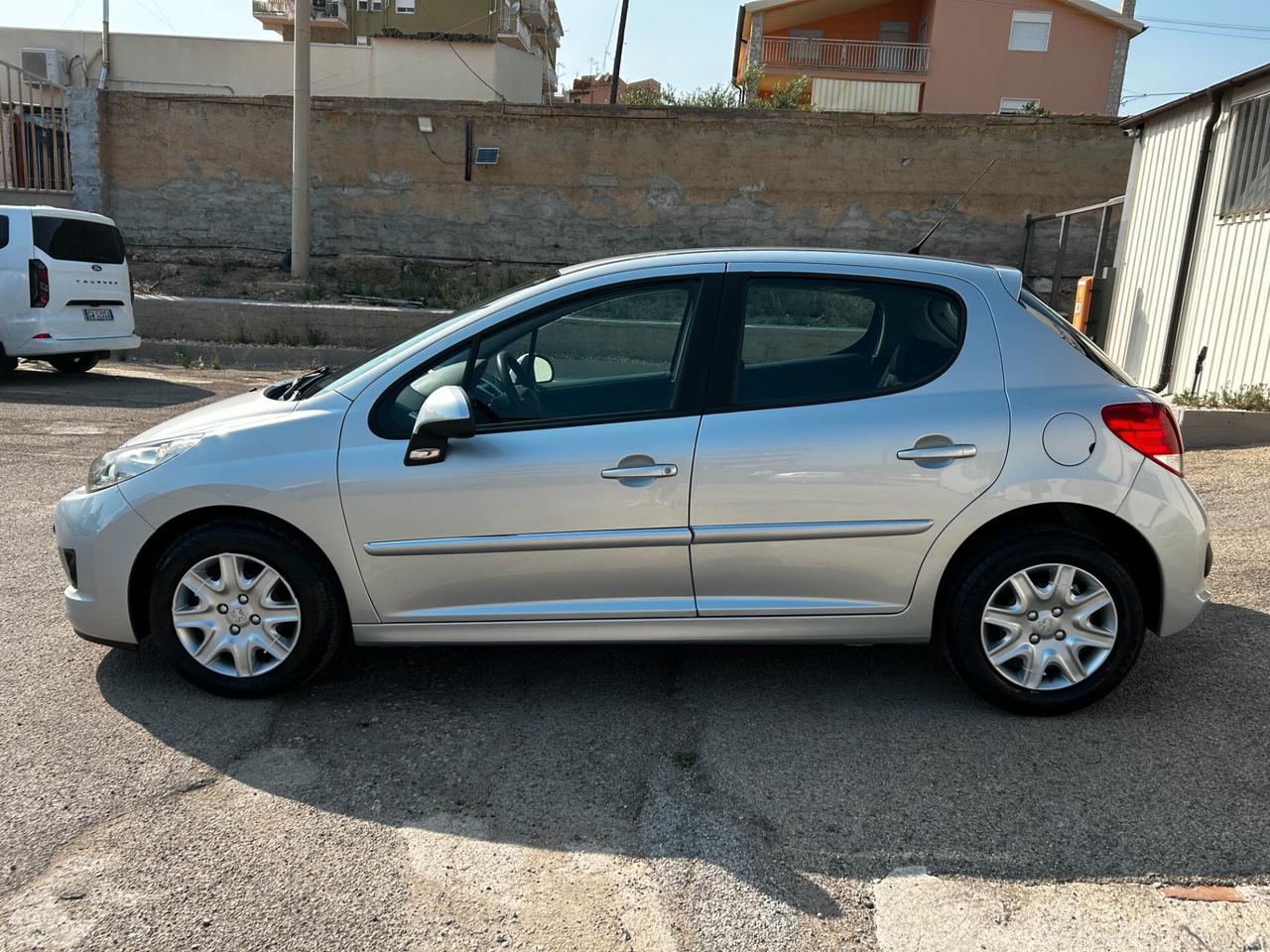 Peugeot 207 1.4 HDi 70CV 5p. Energie