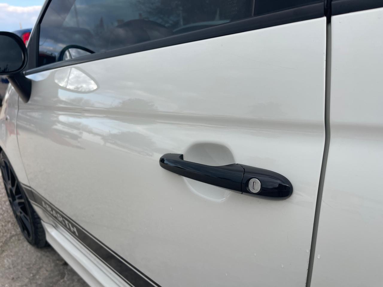 Abarth 595 1.4 T-Jet 145cv