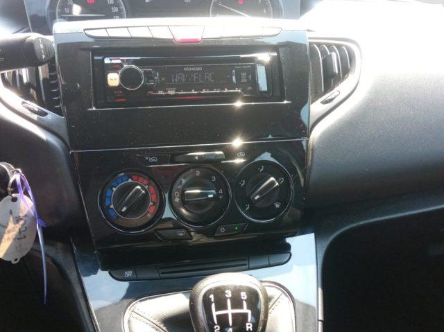 LANCIA Ypsilon Ypsilon 1.2 69 CV 5 porte Silver