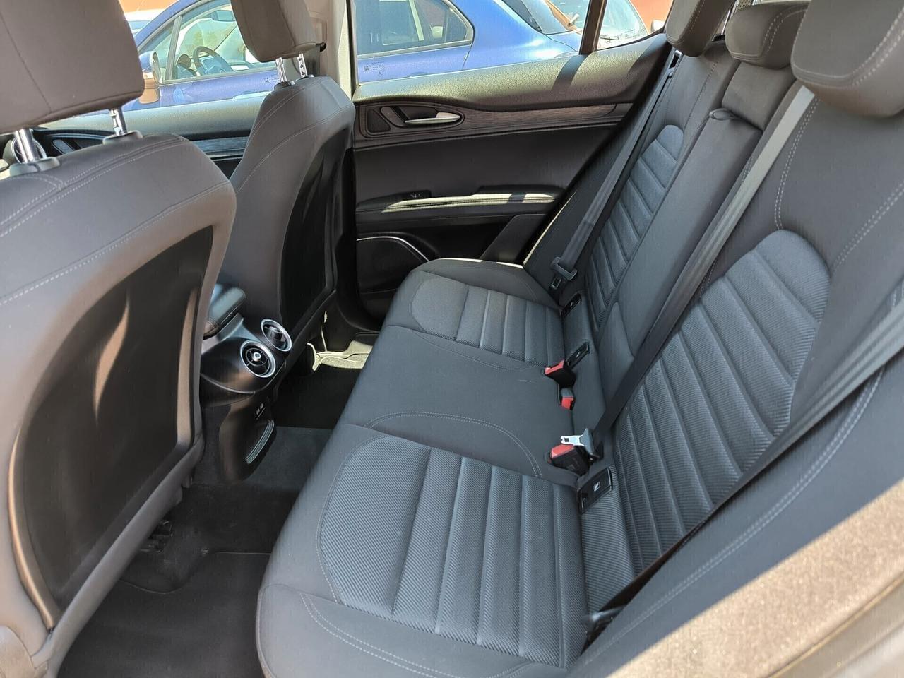 Alfa Romeo Stelvio 2.2 Turbodiesel 160 CV AT8 RWD Business