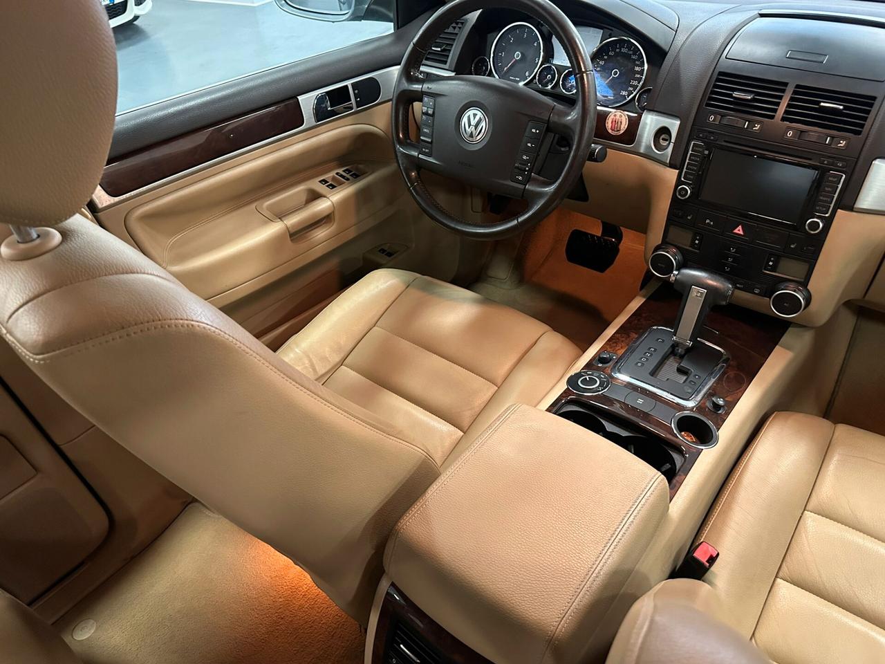 Volkswagen Touareg 3.0 V6 TDI DPF Exclusive