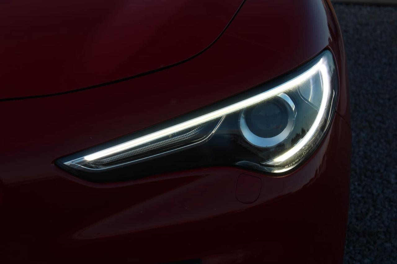 Alfa Romeo Stelvio Tua A SOLI 292€ al mese Anticipo Zero
