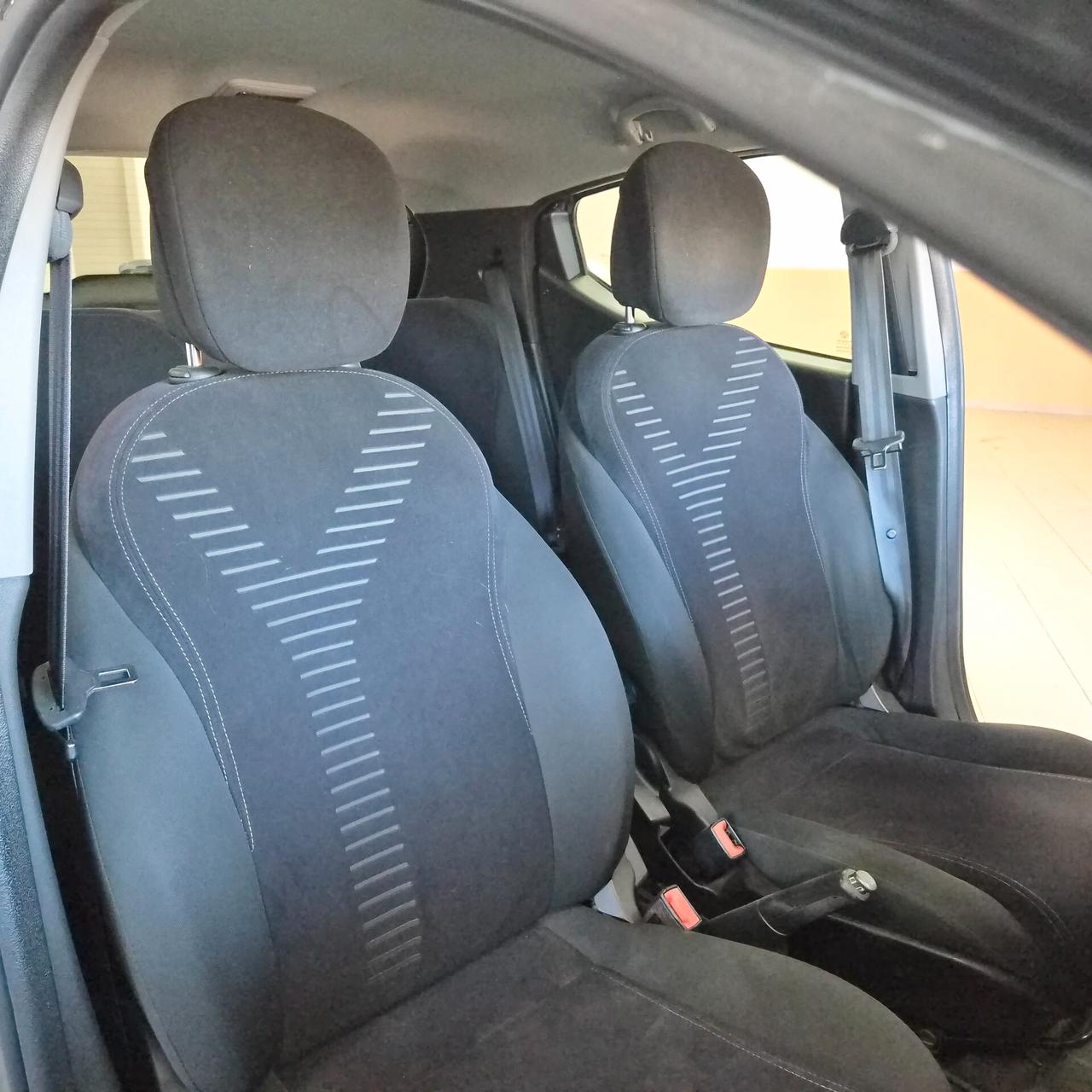 Lancia Ypsilon 1.3 MJT 16V 95 CV 5 porte S&S Silver