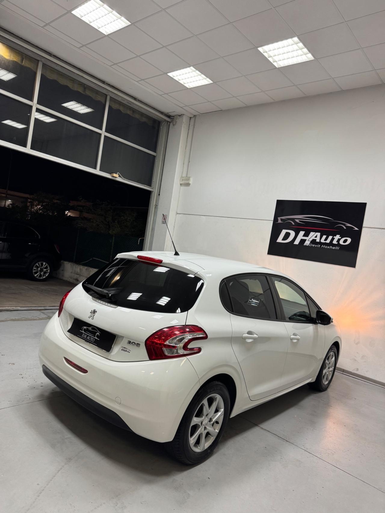 Peugeot 208 1.4 HDi 68 CV 5 porte Allure