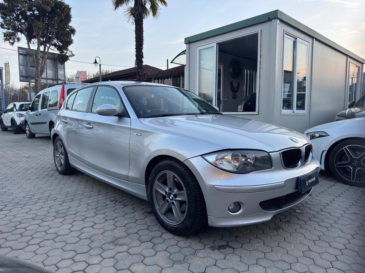 Bmw 116 116i cat 5 porte ADATTA A NEOPATENTATI