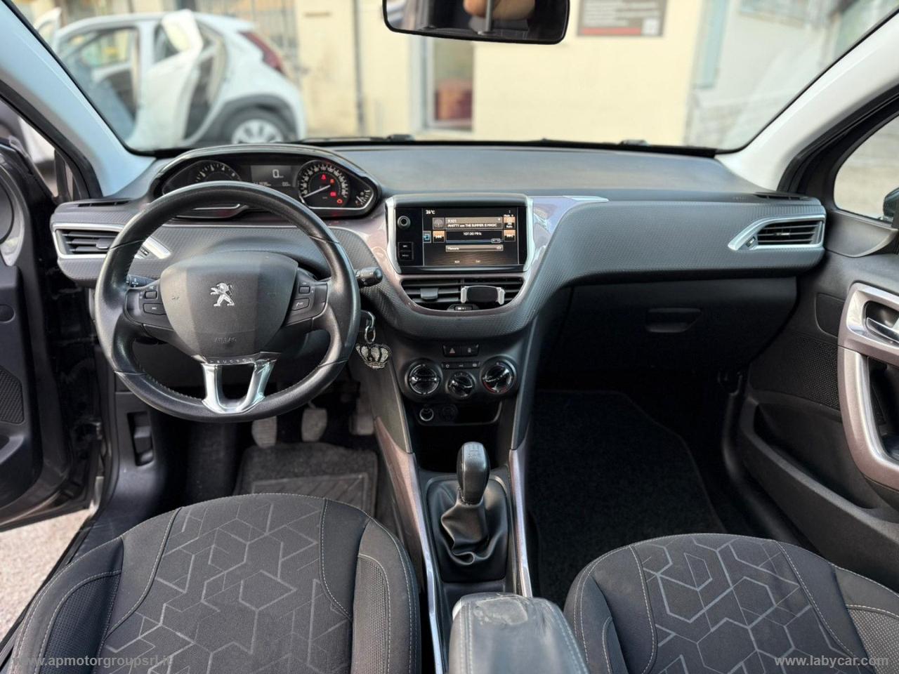 PEUGEOT 2008 PureTech 82 Allure