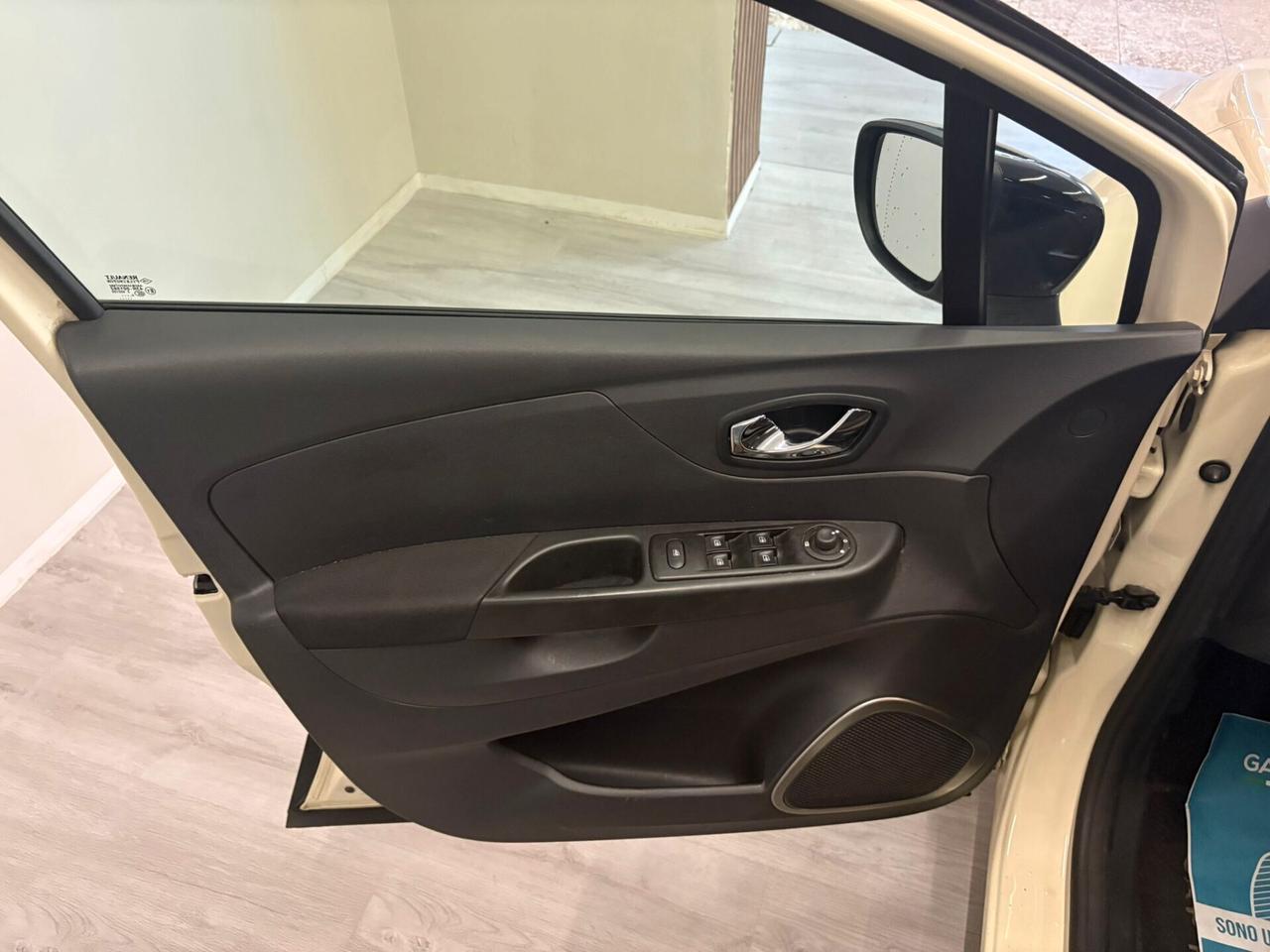 Renault Captur 1.500cc dCi 90cv Allestimento R-Link