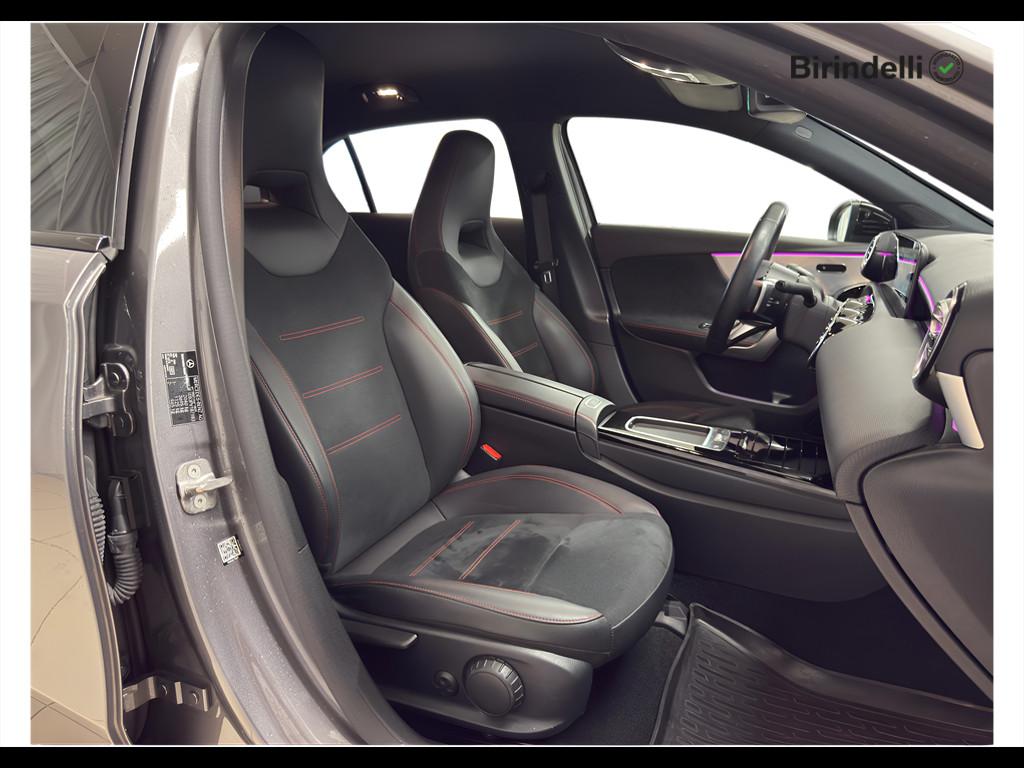 Mercedes-Benz Classe A (W177) - A 220 d Automatic AMG Line Premium